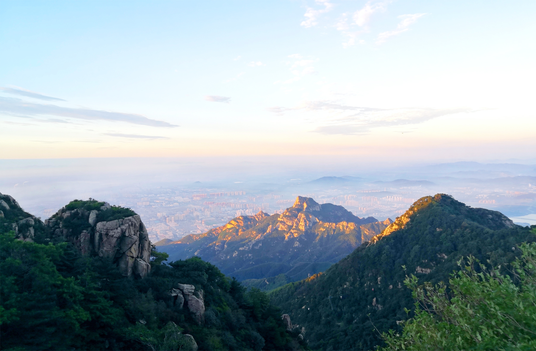 中国五岳之首泰山